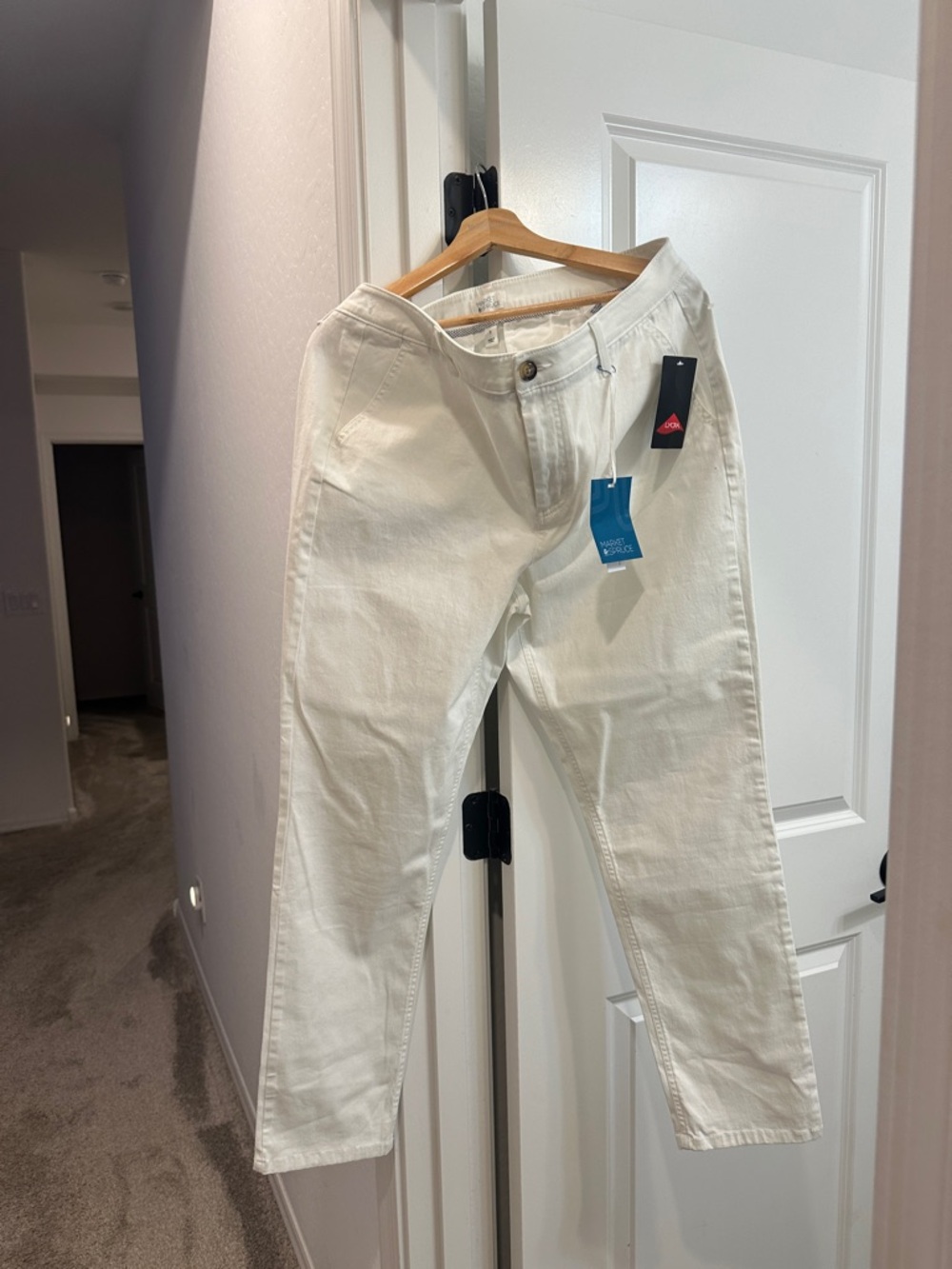 Market & Spruce White Straight Jeans with Navy Trim
